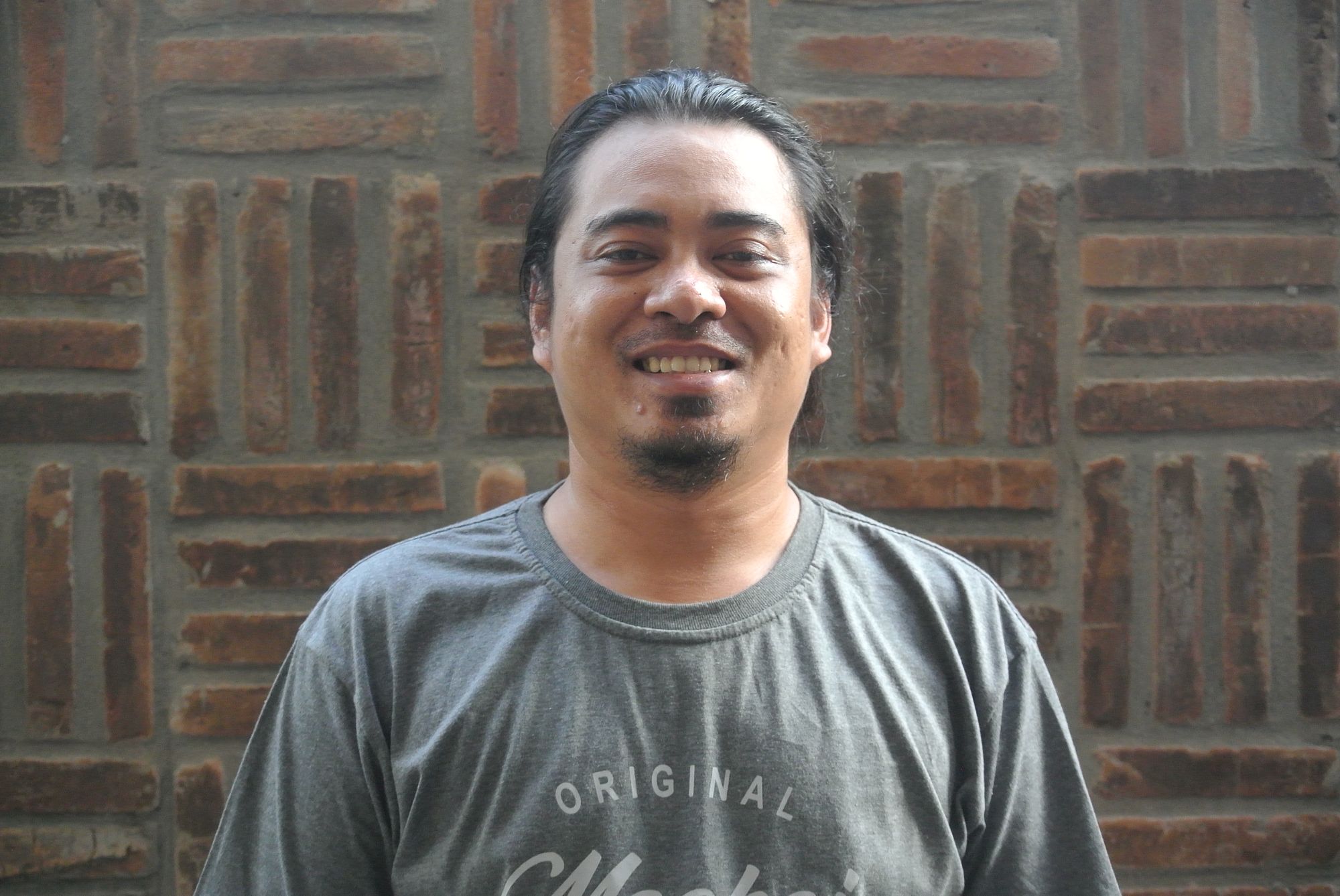 Arham Rahman - About - Independent Curators International