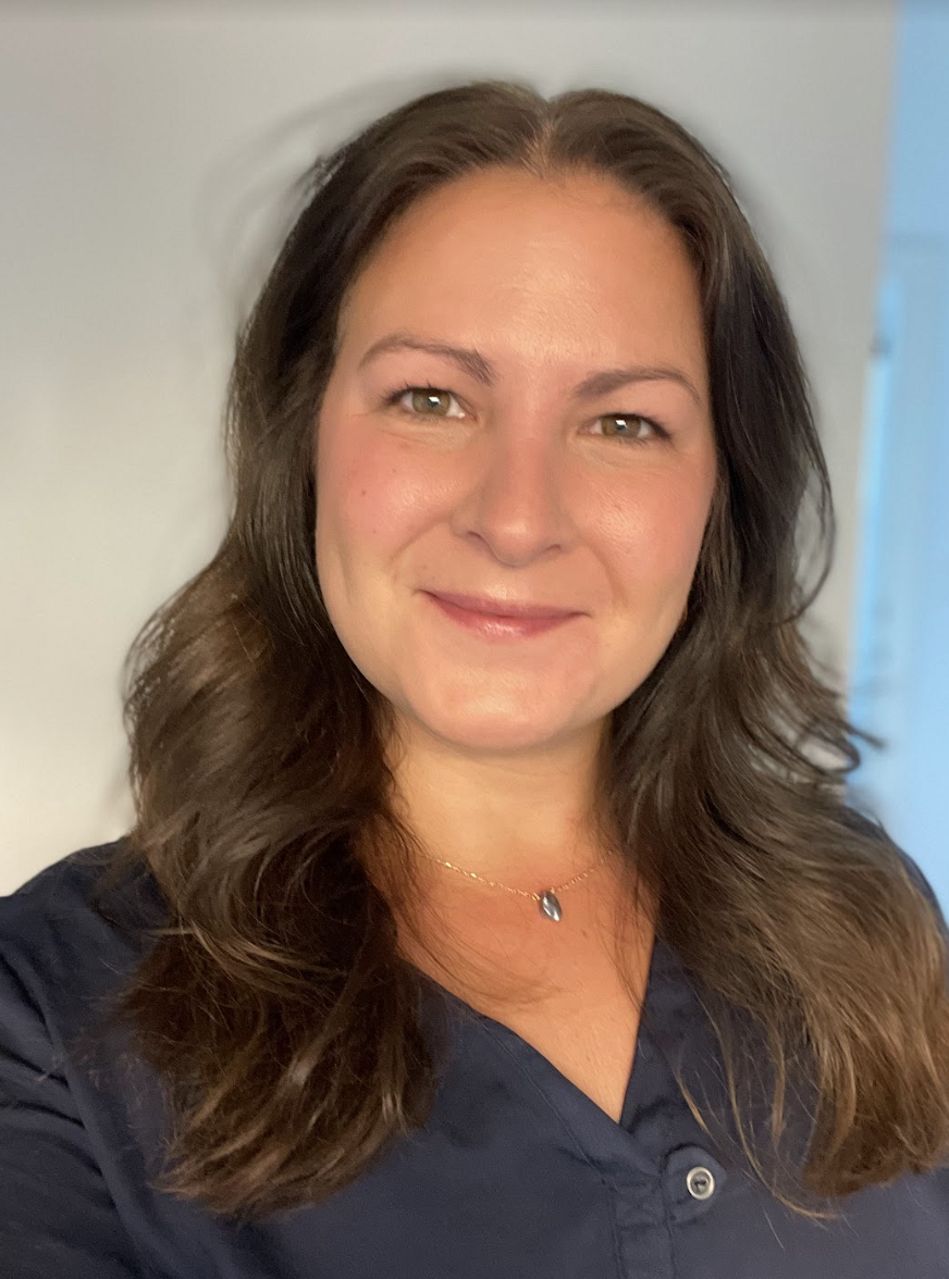 Erin Dziedzic - About - Independent Curators International