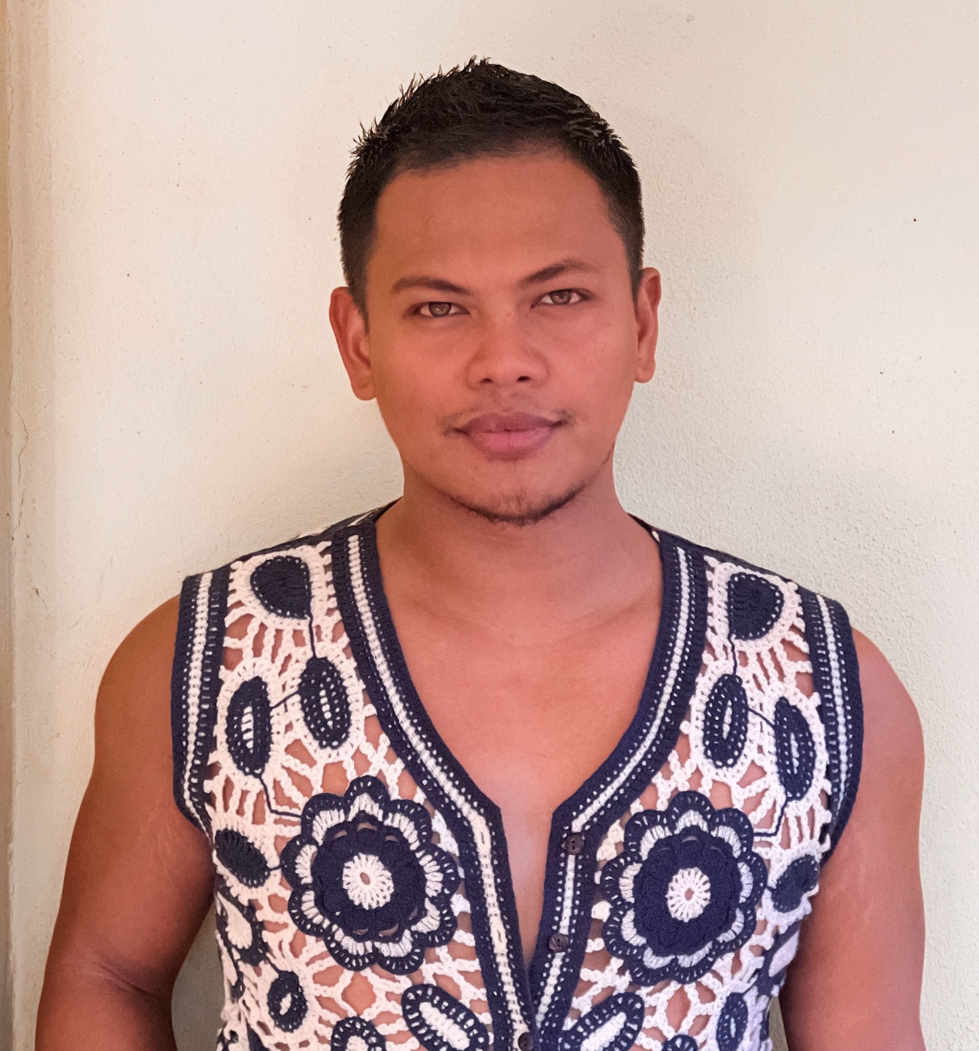 Bhen Alan - About - Independent Curators International